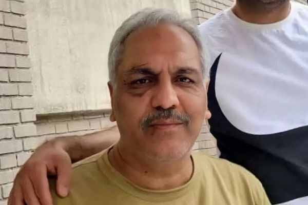 روایت تکان‌دهنده مهران مدیری از سریال شیش ماهه: کتک، پشیمانی و تئاتری با اسلحه! + فیلم